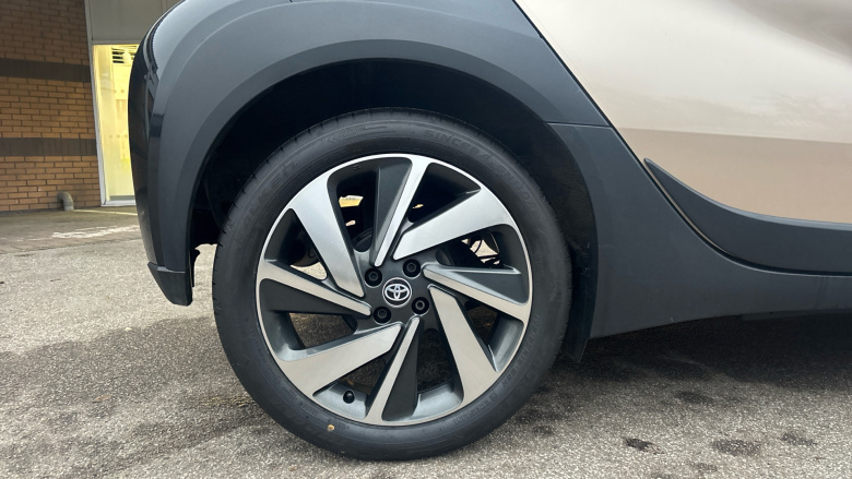 Toyota Aygo X 1.0 VVT-i Edge 5dr Petrol Hatchback